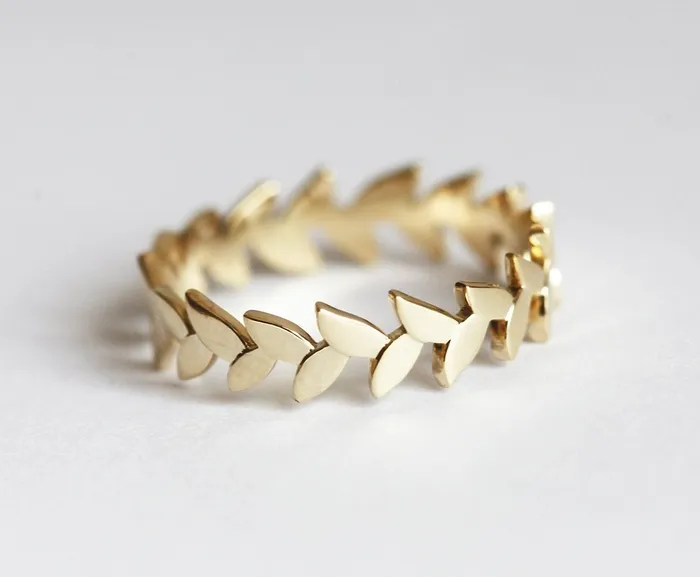 capucinne Rings Leah Rose Gold Wedding Band Rose Gold Vine Ring