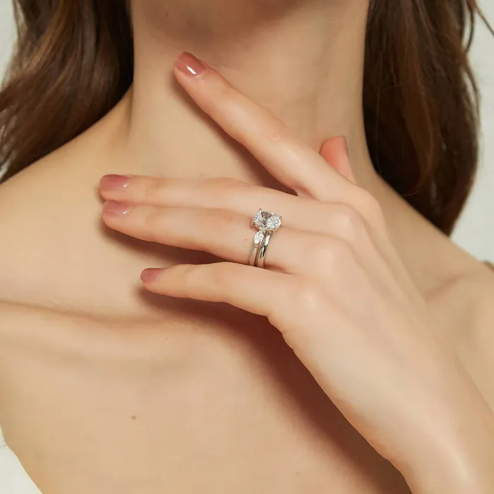 Rings BERRICLE 3Stone 25ct Oval CZ Ring Set in Sterling Silver