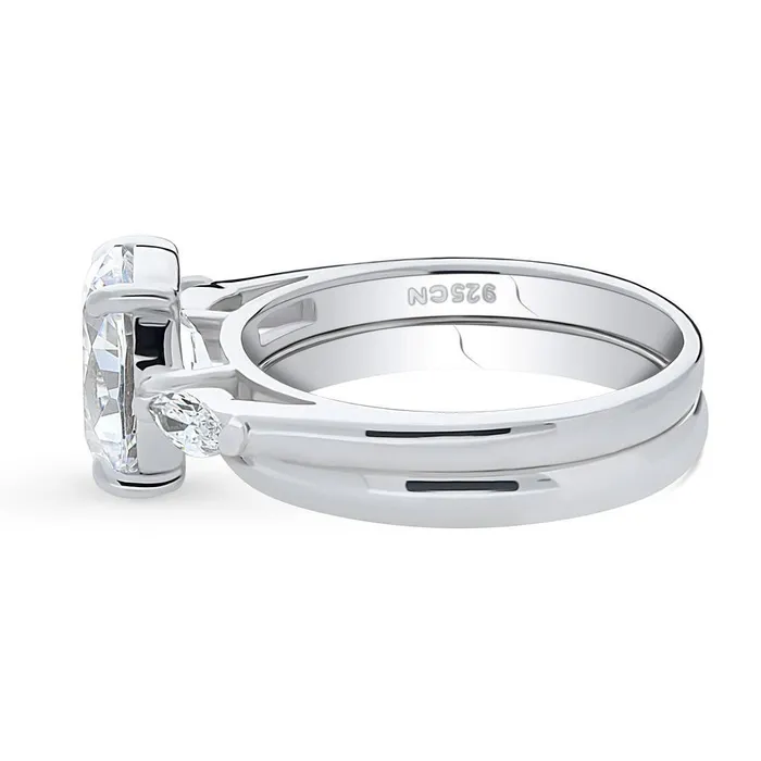 Rings BERRICLE 3Stone 25ct Oval CZ Ring Set in Sterling Silver