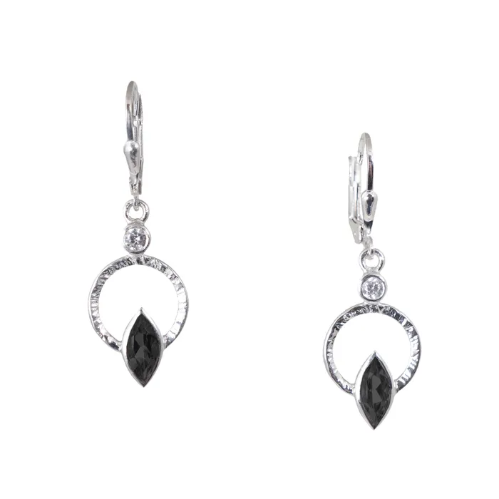 Earrings Q Evon Q Earrings Silver White Rhodium