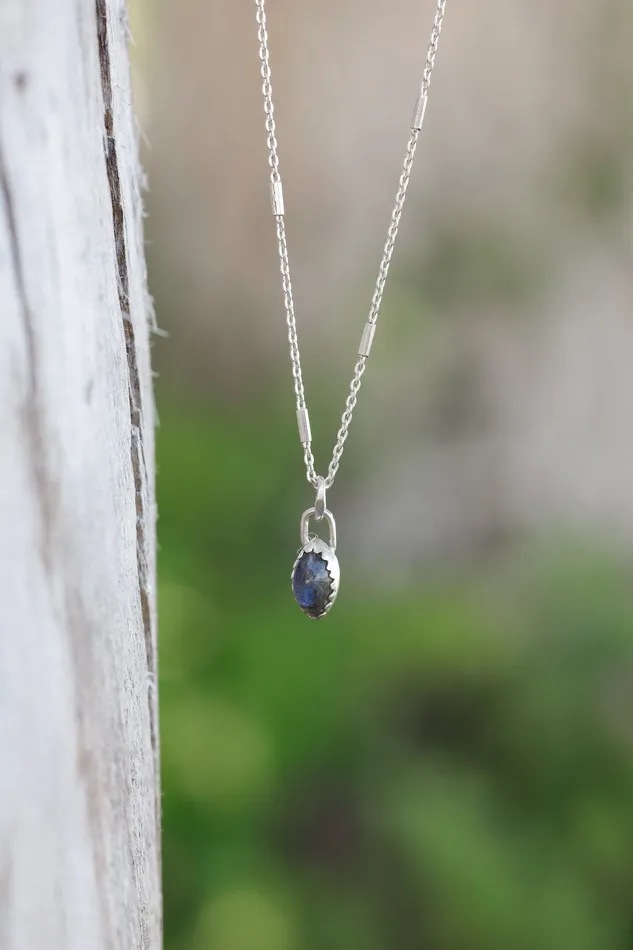 Small N Simple Jewelry Necklaces Petite Labradorite Necklace